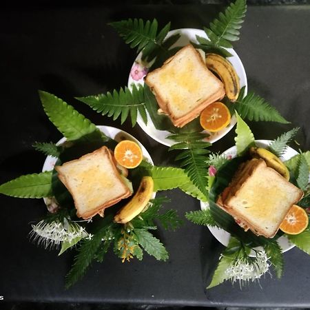 Bukit Lawang Hotel Ngoại thất bức ảnh