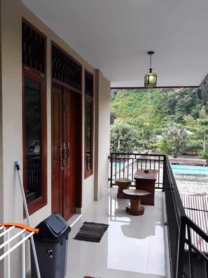 Bukit Lawang Hotel Ngoại thất bức ảnh